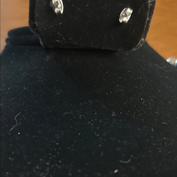 Elegant Red and Black Beaded Necklace Set! - Picture 3 of 16